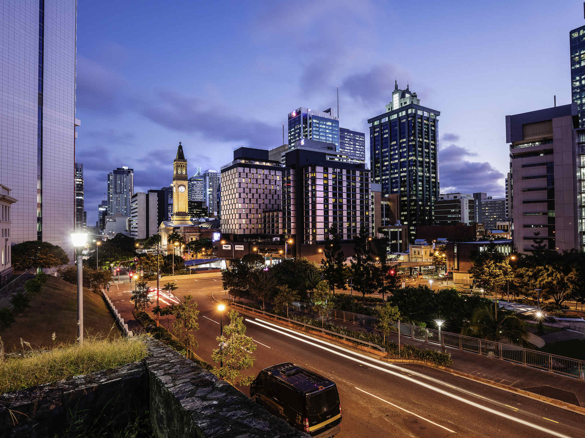 Mercure King George Square Hotel