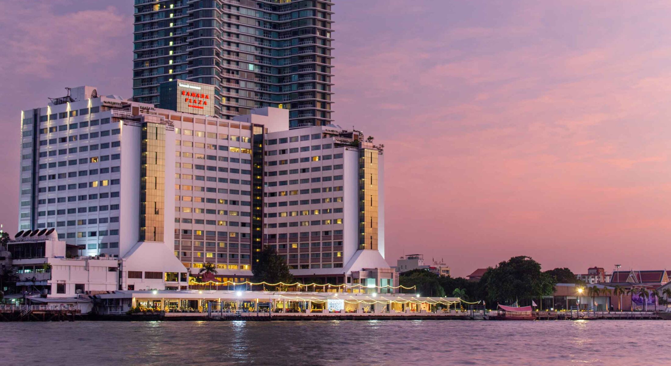 Ramada Plaza by Wyndham Bangkok Menam Riverside