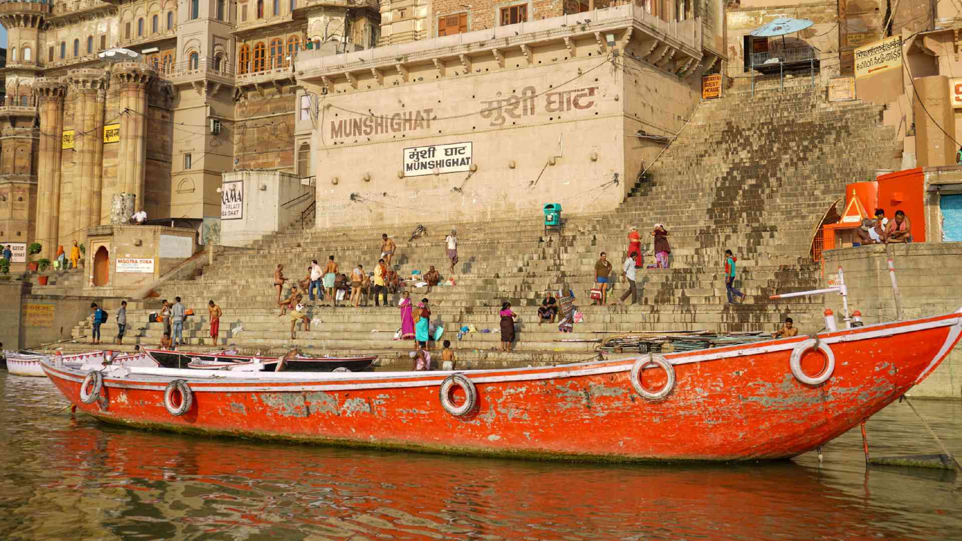 Boat ride on the ganges - Credit  Priscilla Aster