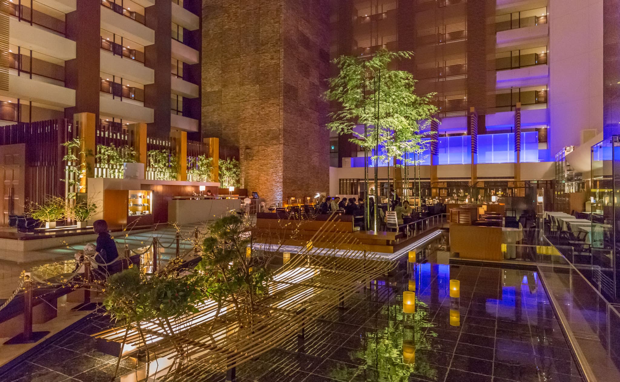 Intercontinental The Strings