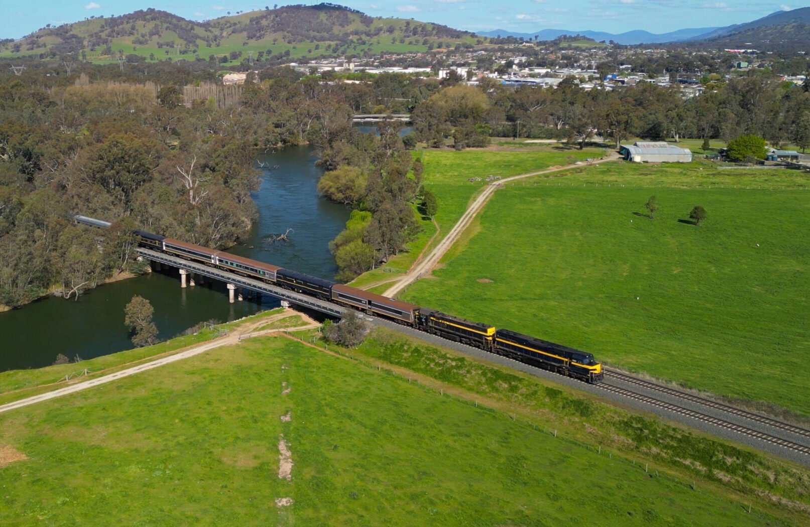The Snowy Mountains and Beyond by Local and Heritage Rail