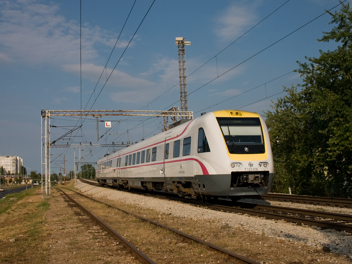 Slovenia and Croatian Local Rail - Credit Pascal Zingg